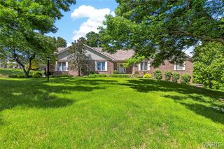 101 Hilltop Court, Washington, MO 63090