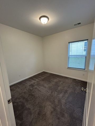 923 Millstream Dr, Nashville, TN 37218