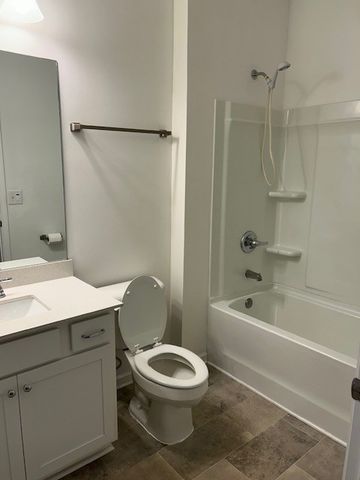 923 Millstream Dr, Nashville, TN 37218
