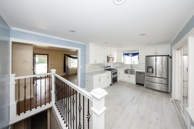56 Blueberry Ter, New Bedford, MA 02745