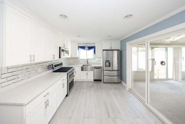 56 Blueberry Ter, New Bedford, MA 02745