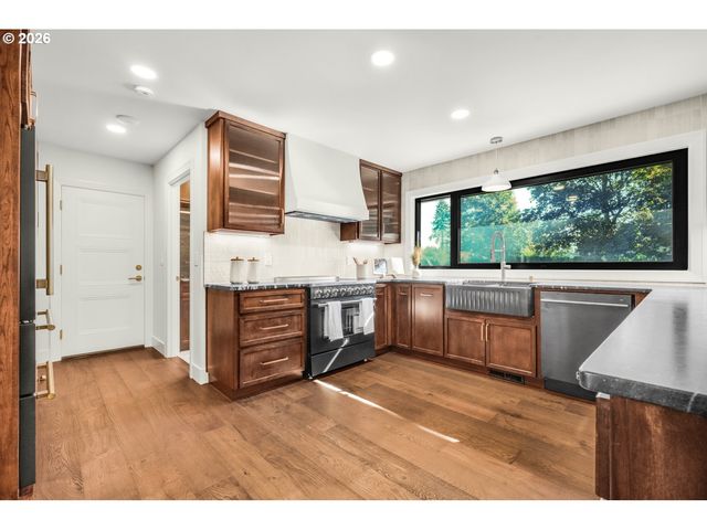 12431 Ne 35TH St, Vancouver, WA 98682