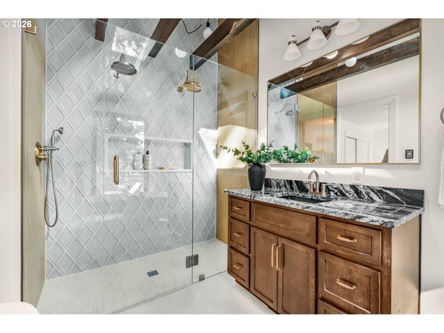12431 Ne 35TH St, Vancouver, WA 98682