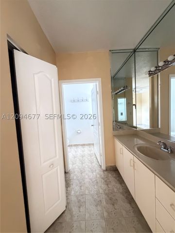 7540 W 20th Ave 201, Hialeah, FL 33016