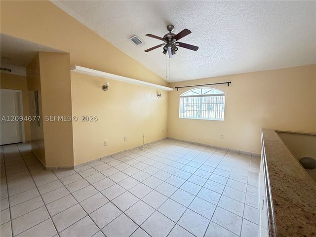 7540 W 20th Ave 201, Hialeah, FL 33016