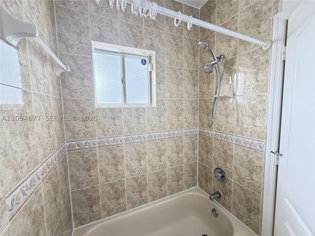 7540 W 20th Ave 201, Hialeah, FL 33016