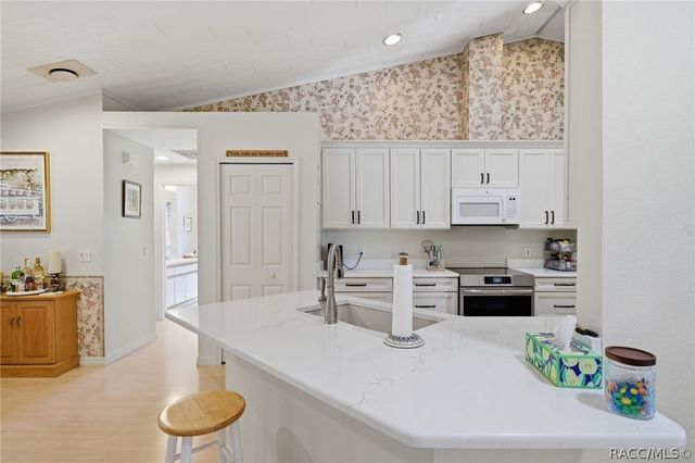25 N Aspen Point, Lecanto, FL 34461