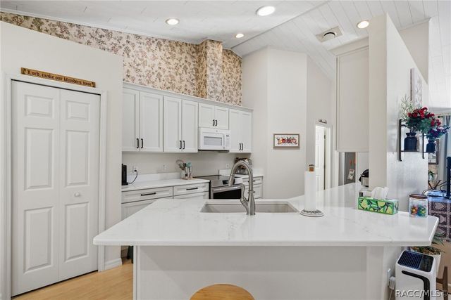 25 N Aspen Point, Lecanto, FL 34461