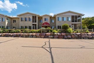 57 Cherokee Circle #104, Madison, WI 53704