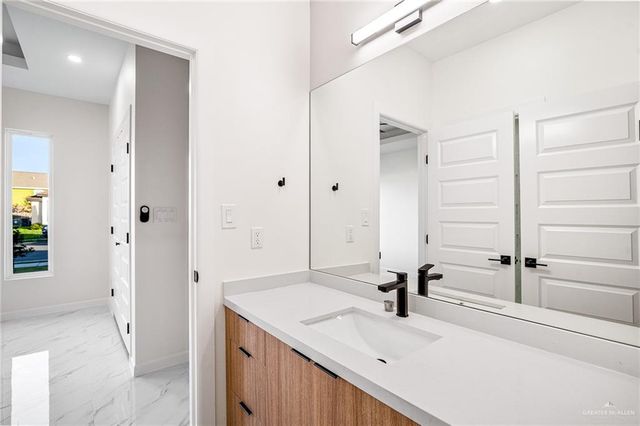 517 Pine Oak Street, Donna, TX 78537