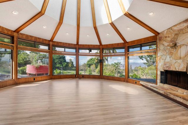 151 Aulii Dr, Pukalani, HI 96768