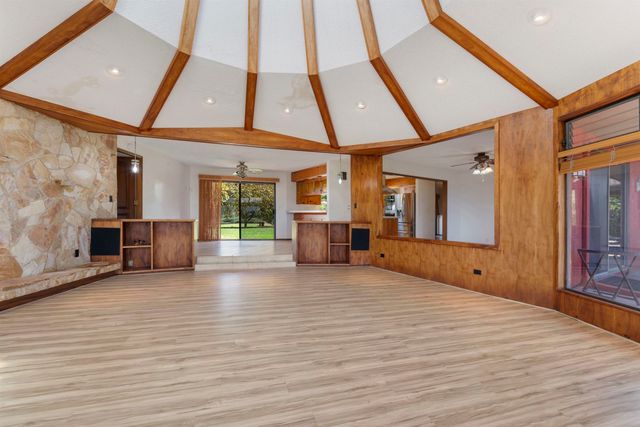 151 Aulii Dr, Pukalani, HI 96768