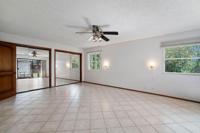 151 Aulii Dr, Pukalani, HI 96768