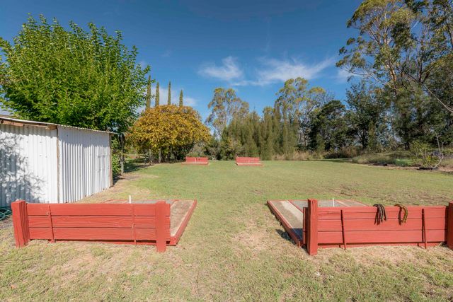 151 Aulii Dr, Pukalani, HI 96768