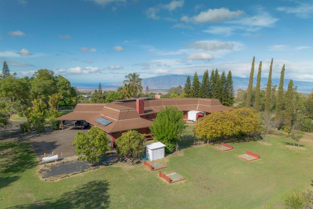 151 Aulii Dr, Pukalani, HI 96768