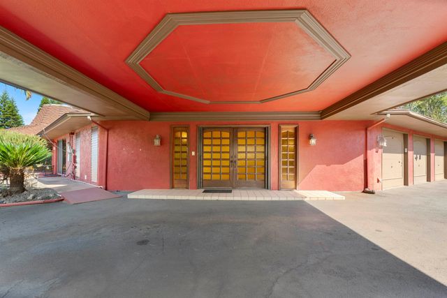 151 Aulii Dr, Pukalani, HI 96768