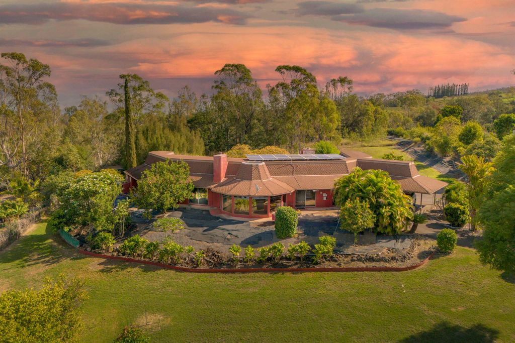 151 Aulii Dr, Pukalani, HI 96768