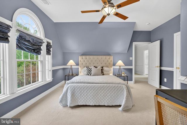 1084 MILL FIELD CT, Great Falls, VA 22066