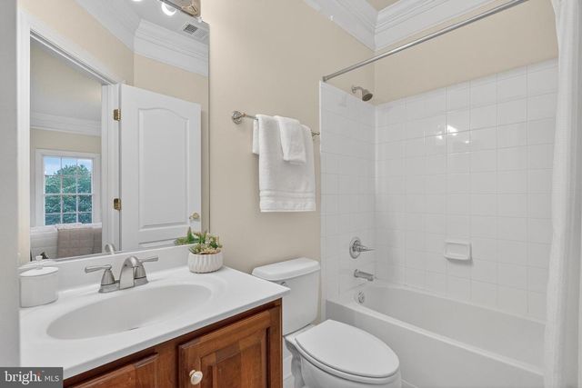 1084 MILL FIELD CT, Great Falls, VA 22066