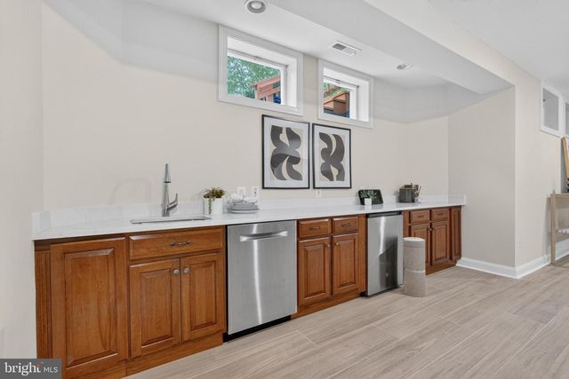 1084 MILL FIELD CT, Great Falls, VA 22066