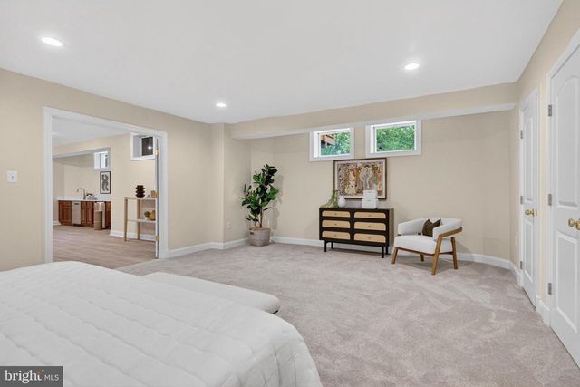 1084 MILL FIELD CT, Great Falls, VA 22066