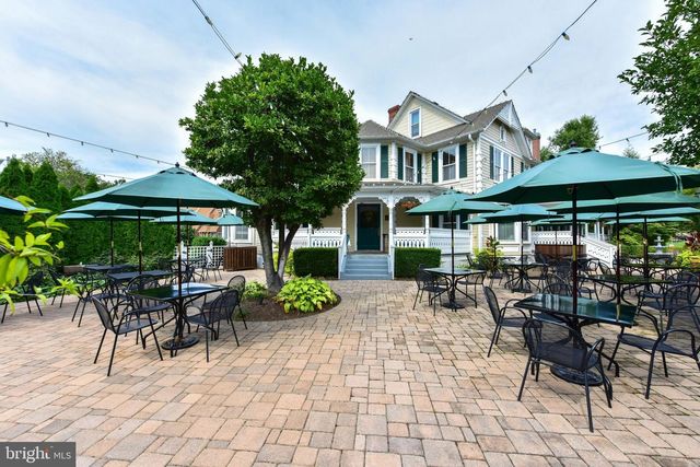 1084 MILL FIELD CT, Great Falls, VA 22066