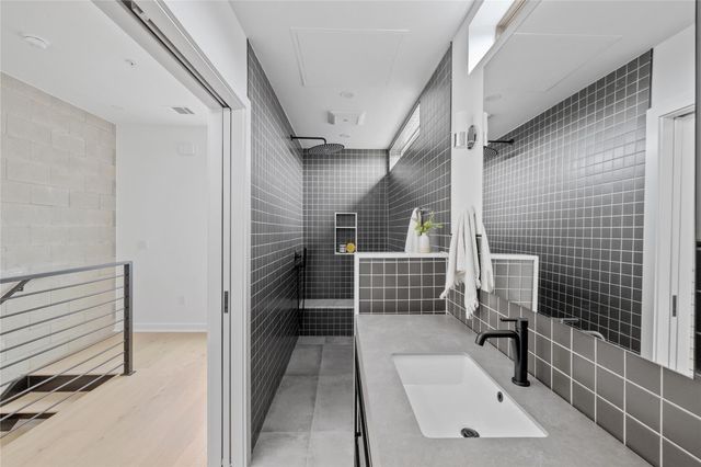 700 Denson DR 2101, Austin, TX 78752
