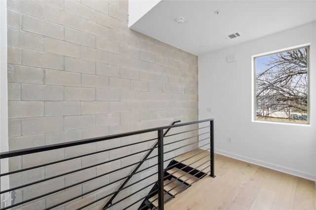 700 Denson DR 2101, Austin, TX 78752