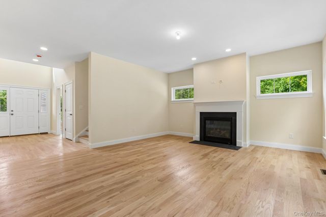464 Bull Road, New Windsor, NY 12575