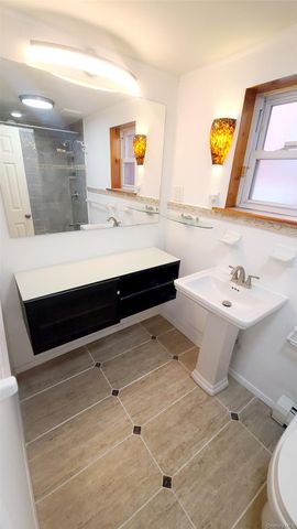 101-20 67th Drive 1, Forest Hills, NY 11375