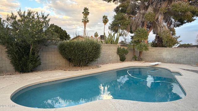 4844 E Sunrise Drive, Phoenix, AZ 85044