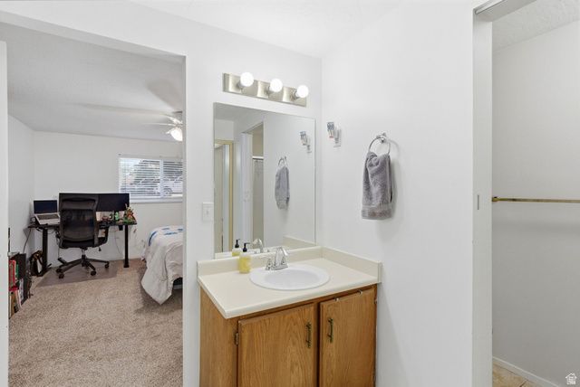 1176 E COTTONWOOD DR, Sandy, UT 84094