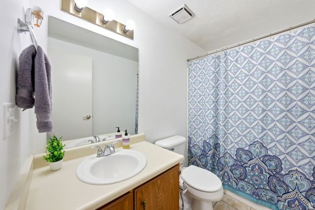 1176 E COTTONWOOD DR, Sandy, UT 84094