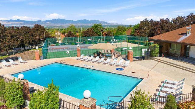 1176 E COTTONWOOD DR, Sandy, UT 84094