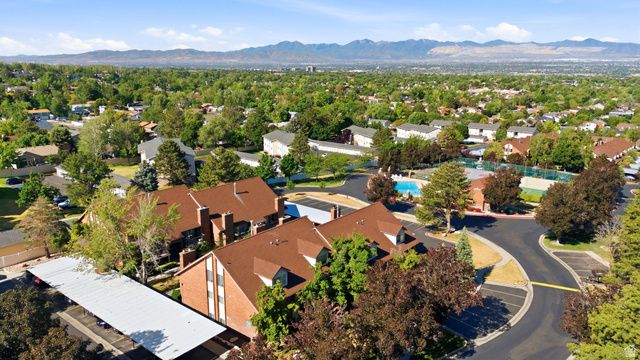 1176 E COTTONWOOD DR, Sandy, UT 84094