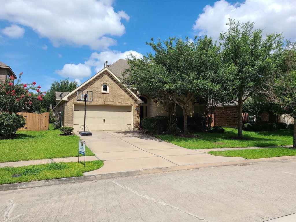 10318 Bellago Lane, Richmond, TX 77407