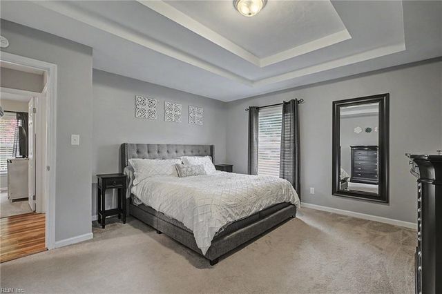 208 Captains LN, Newport News, VA 23602