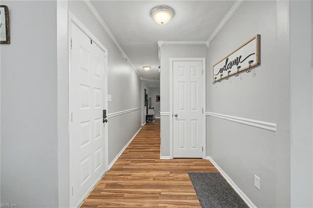 208 Captains LN, Newport News, VA 23602