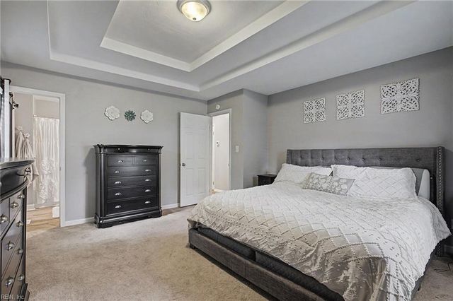 208 Captains LN, Newport News, VA 23602