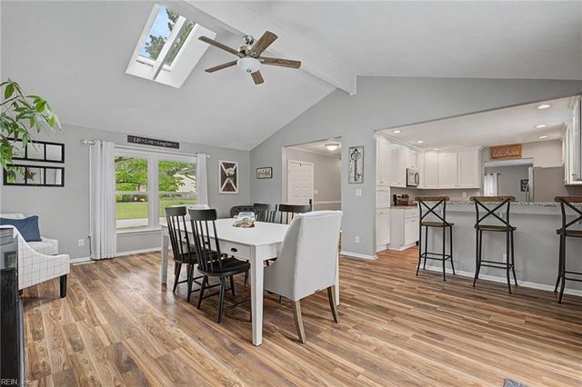 208 Captains LN, Newport News, VA 23602