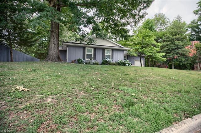 208 Captains LN, Newport News, VA 23602