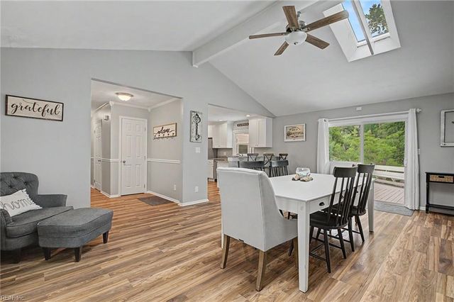 208 Captains LN, Newport News, VA 23602