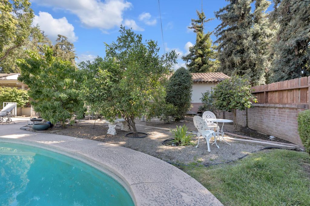 Image 23 of property listing at 3662 N Wishon Avenue, Fresno, CA 93704