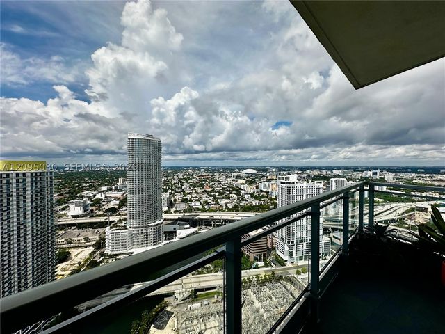 92 SW 3rd St 4905, Miami, FL 33130