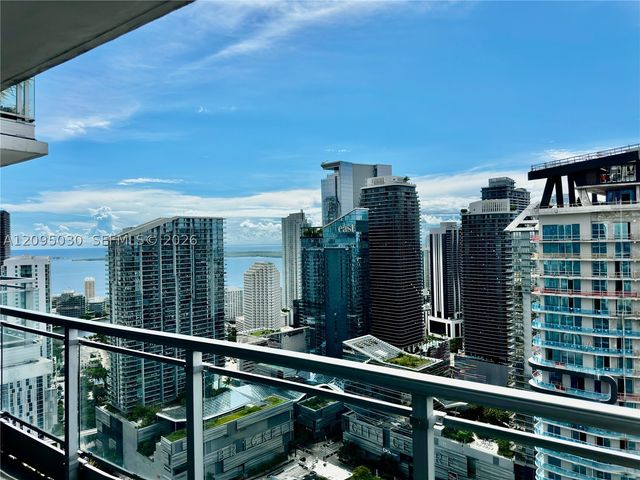 92 SW 3rd St 4905, Miami, FL 33130