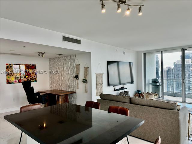 92 SW 3rd St 4905, Miami, FL 33130