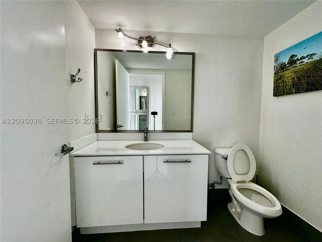 92 SW 3rd St 4905, Miami, FL 33130