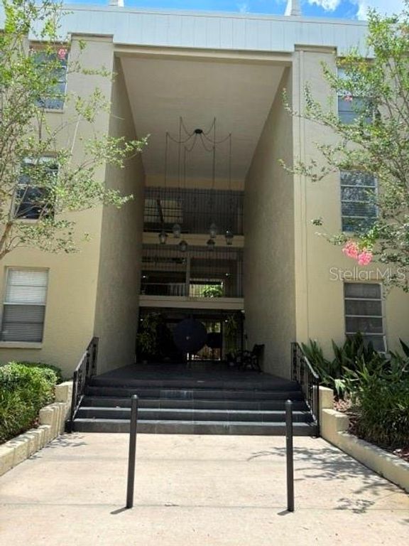 2302 S MANHATTAN AVENUE 215, Tampa, FL 33629