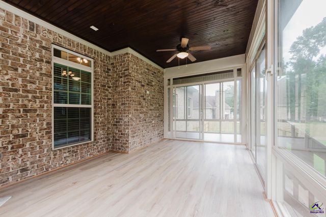 2115 Hiwassee Drive, Bonaire, GA 31005