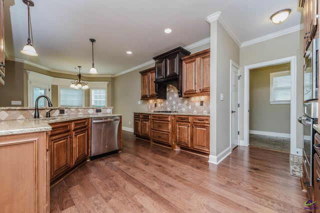2115 Hiwassee Drive, Bonaire, GA 31005